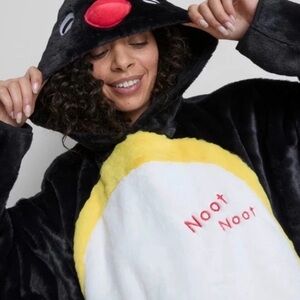 New with tags Pingu Black Plush 'Noot Noot' 3D Hoodie Pullover fuzzy